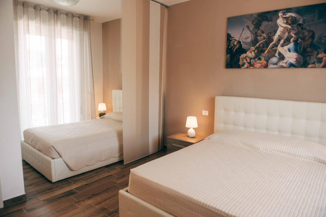 Affitta Camere La Fenice Di Folli Lorella Puegnago Luaran gambar
